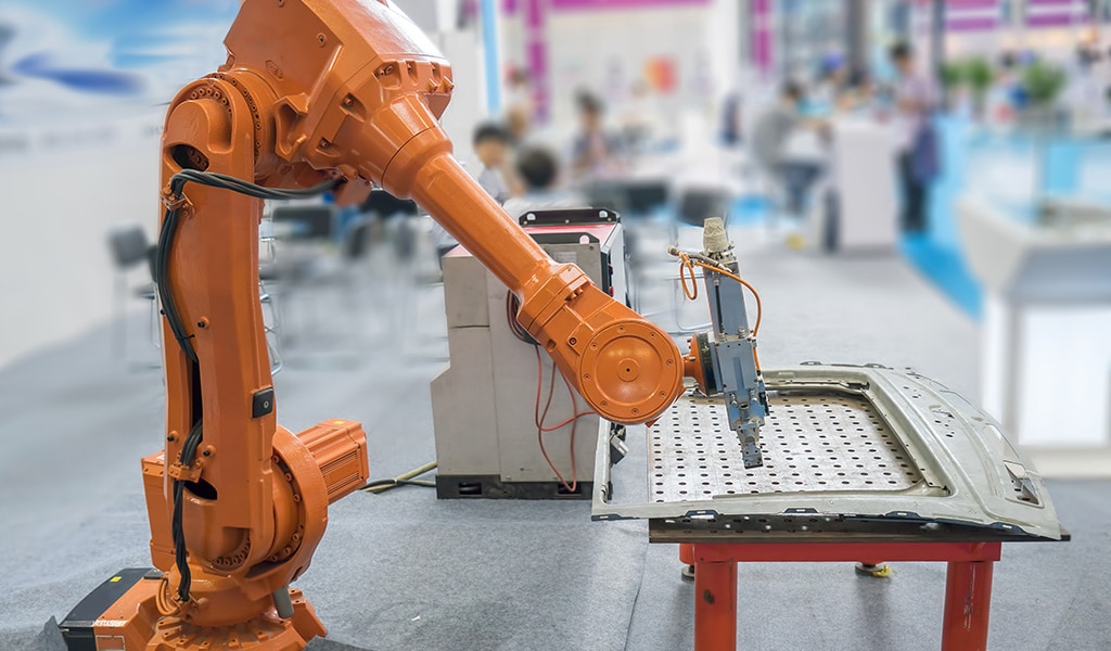 At TE Connectivity, our capability to customize our products is a distinct part of our model.