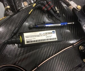 Digital antenna for the radio.
