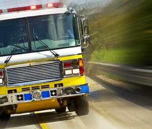 緊急車両のコネクティビティ ソリューション