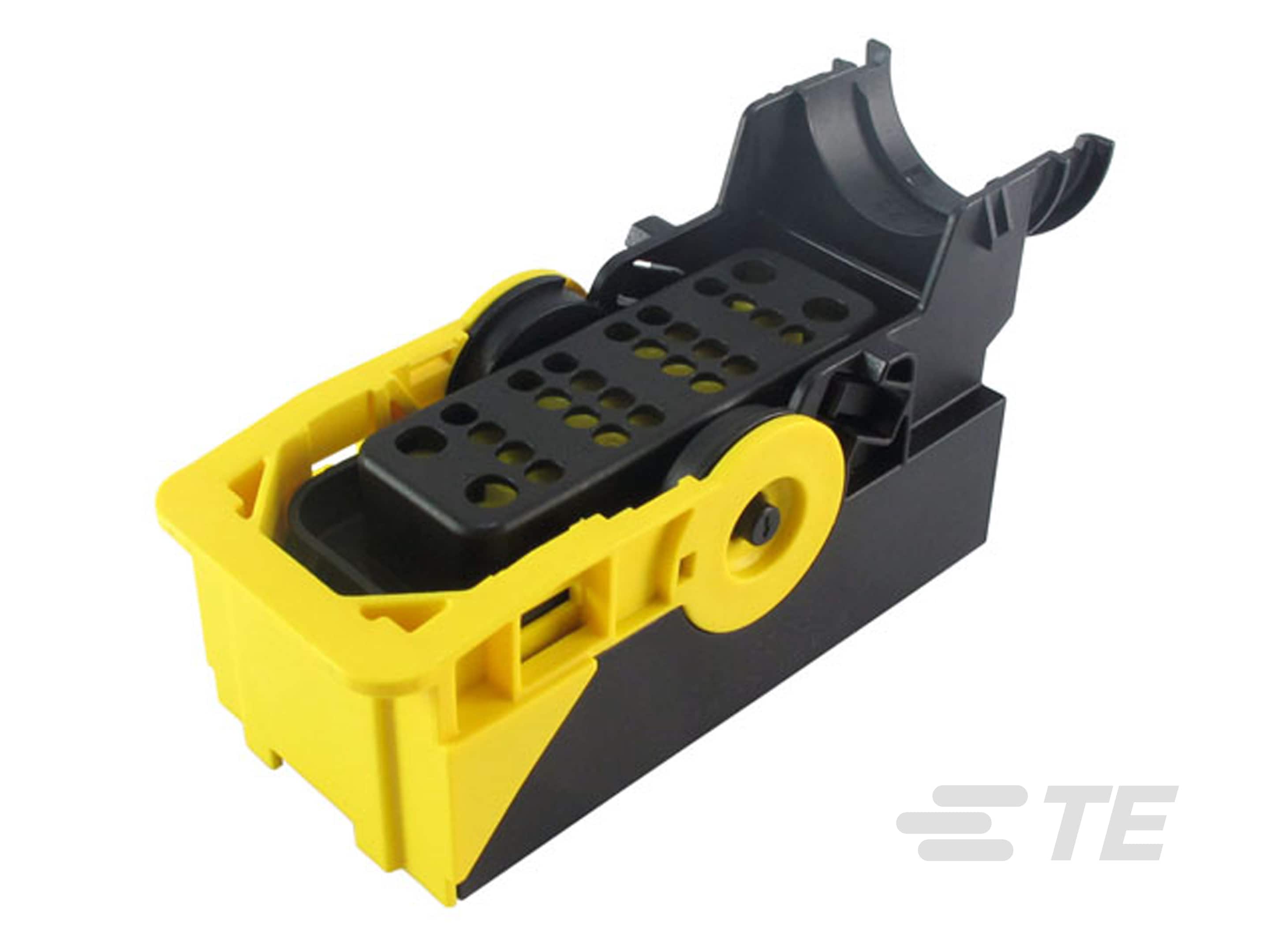 PLUG ASSY, 28 POS, KEY A, AMPSEAL 16 HL-2138839-1