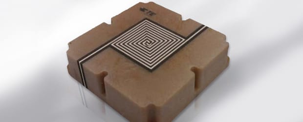 導電性材のコーティングは、柔軟で正確に複合材基板への適用が可能です。