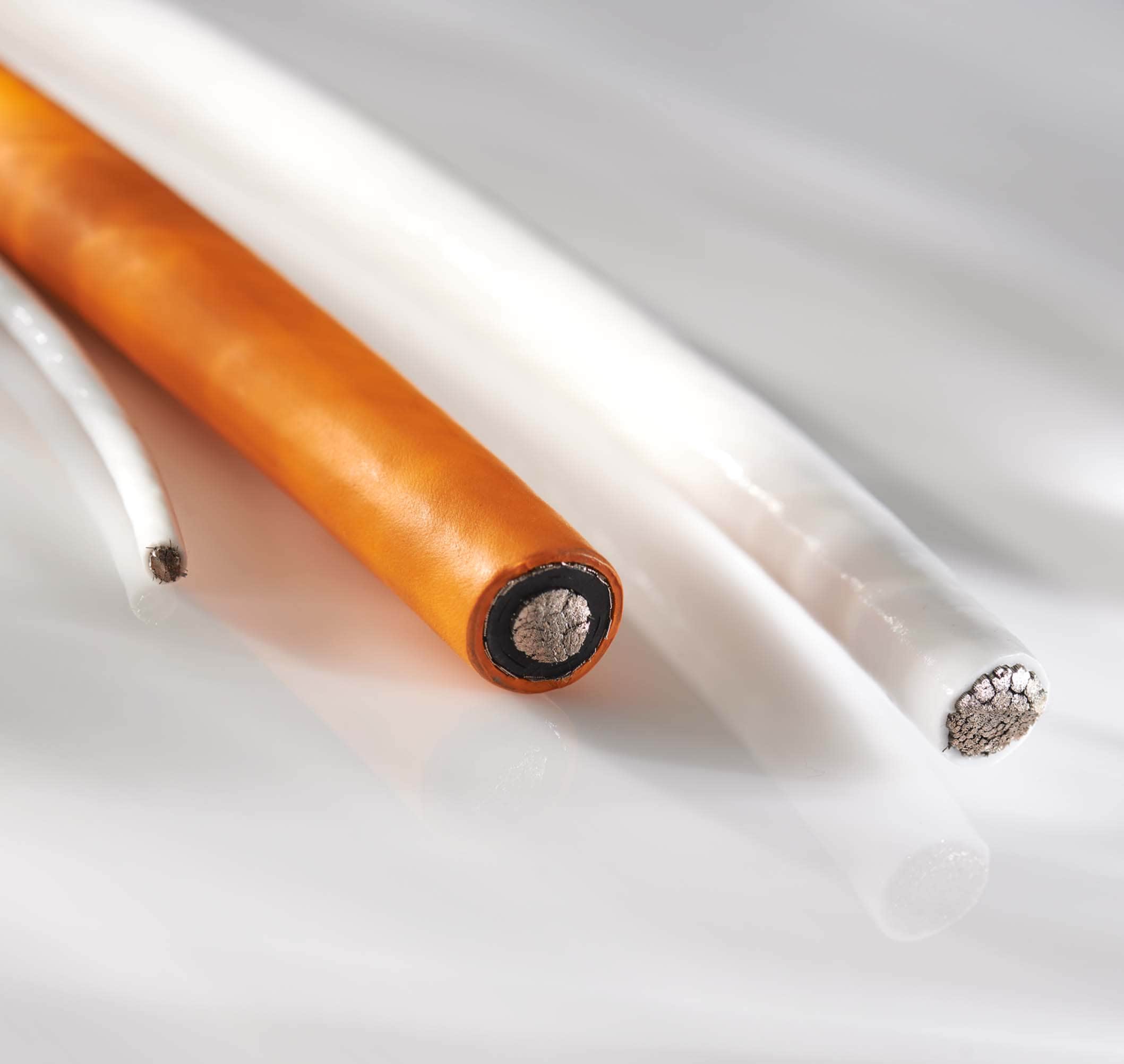 ワイヤおよびケーブル: 電源ケーブル | TE Connectivity ワイヤおよびケーブル: 電源ケーブル | TE Connectivity