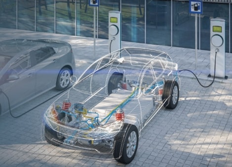 Véhicule électrique circulant sur une route