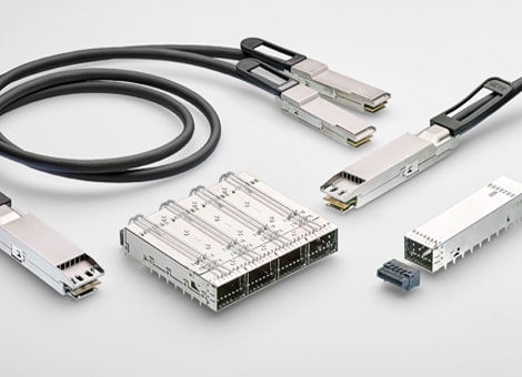 OSFP コネクタおよびケーブル アセンブリ製品
