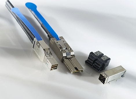 Mini-SAS-Stecker