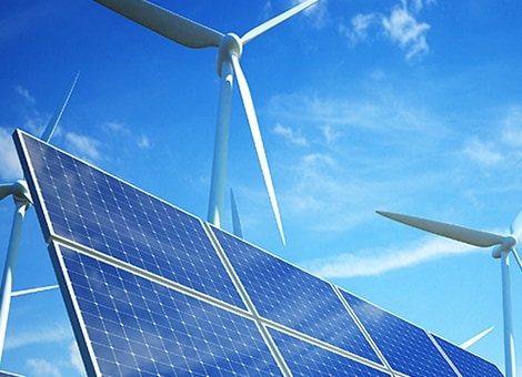 Windkraftanlagen und Solarmodule