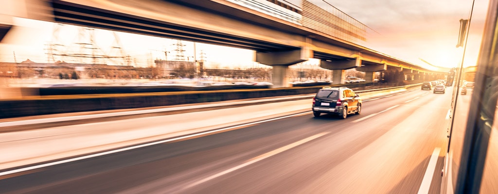 Cuando los automóviles están equipados con sensores, los conductores y los pasajeros disfrutan de seguridad, comodidad y eficiencia avanzadas.
