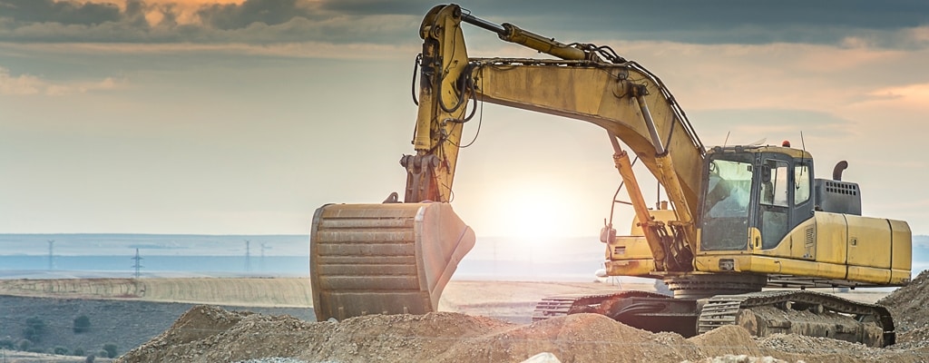 Bagger im Sonnenuntergang