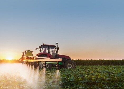 tractor en el campo