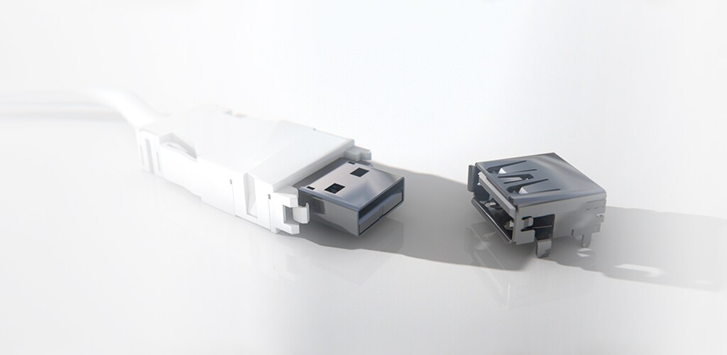 High locking force with USB connectors