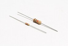 Through-hole resistor