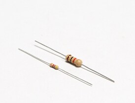 スルーホール型抵抗器
