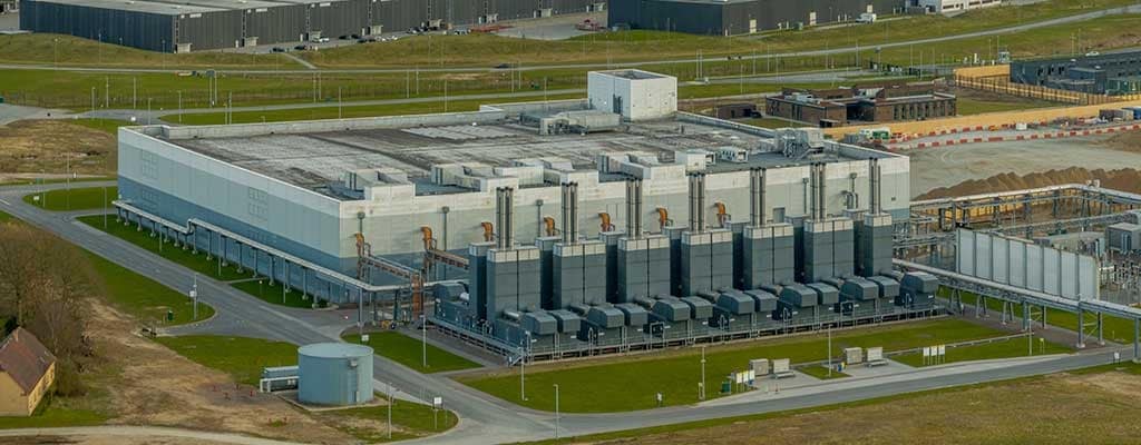 data center facility and power grid